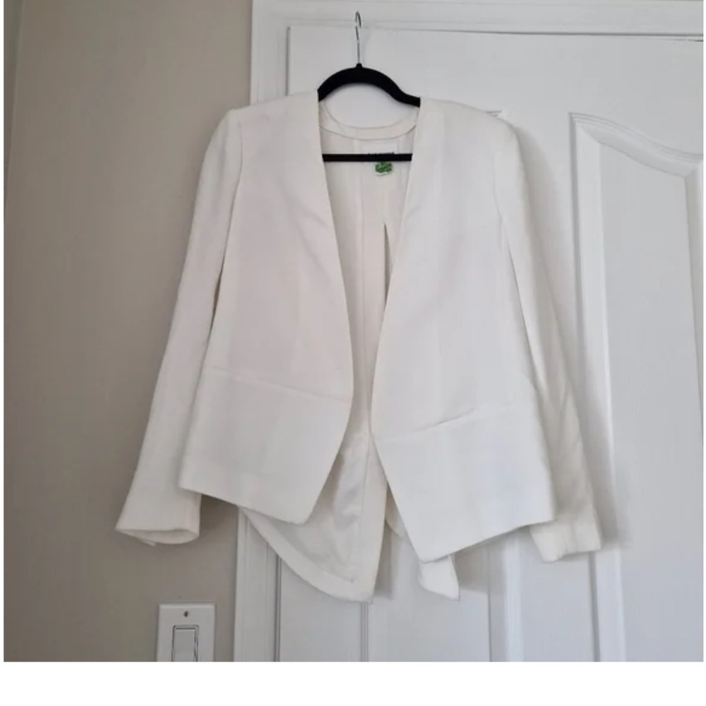 Club Monaco Elegant White Blazer with Knot Detail